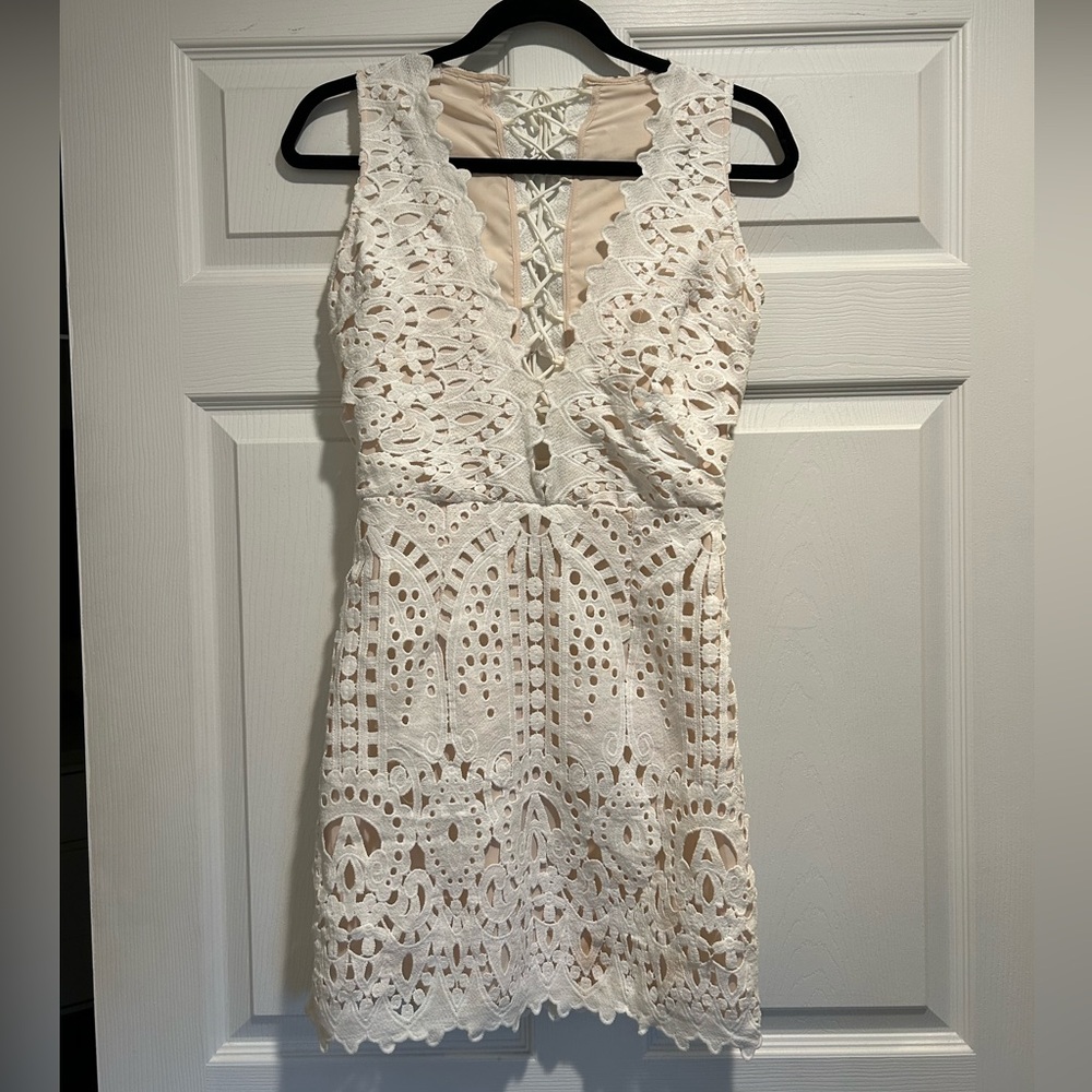 White lace dress